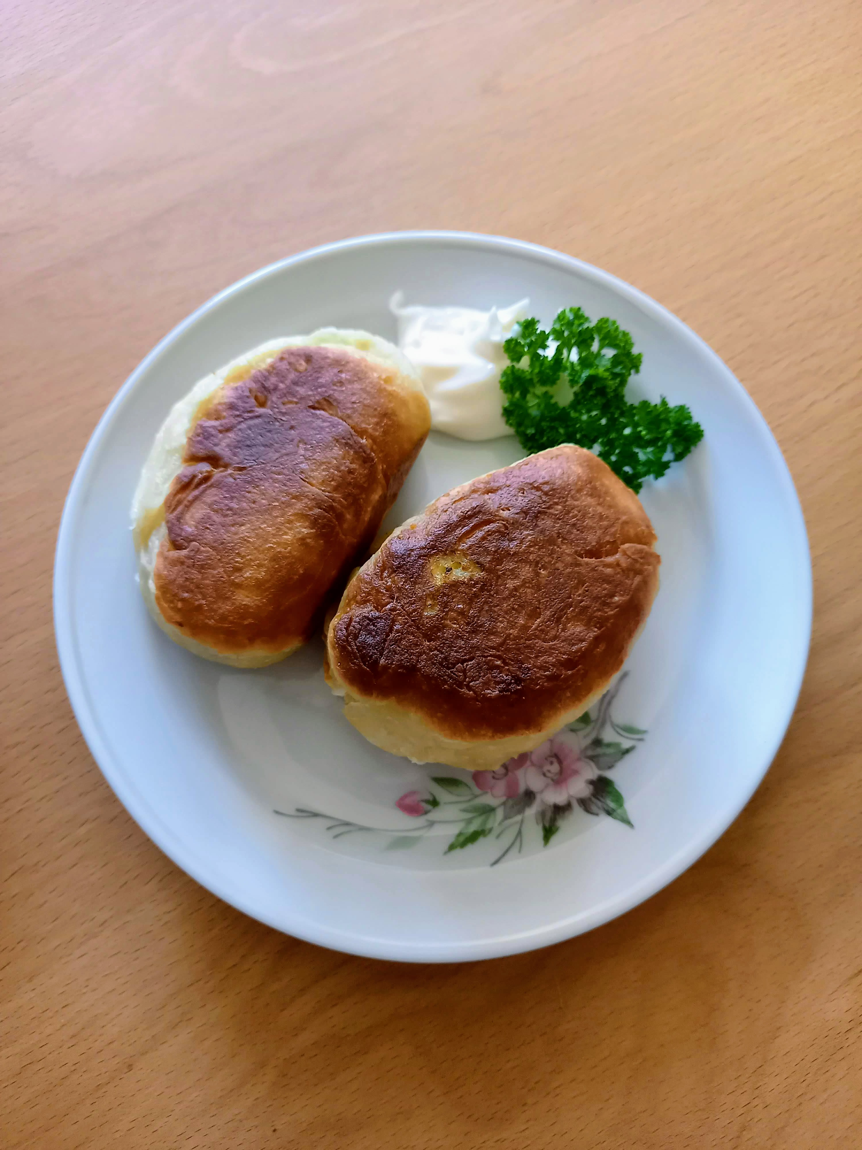 Beliašai arba Ukrainietiški keptuvėje kepti pyragėliai su bulvių ir tofu įdaru